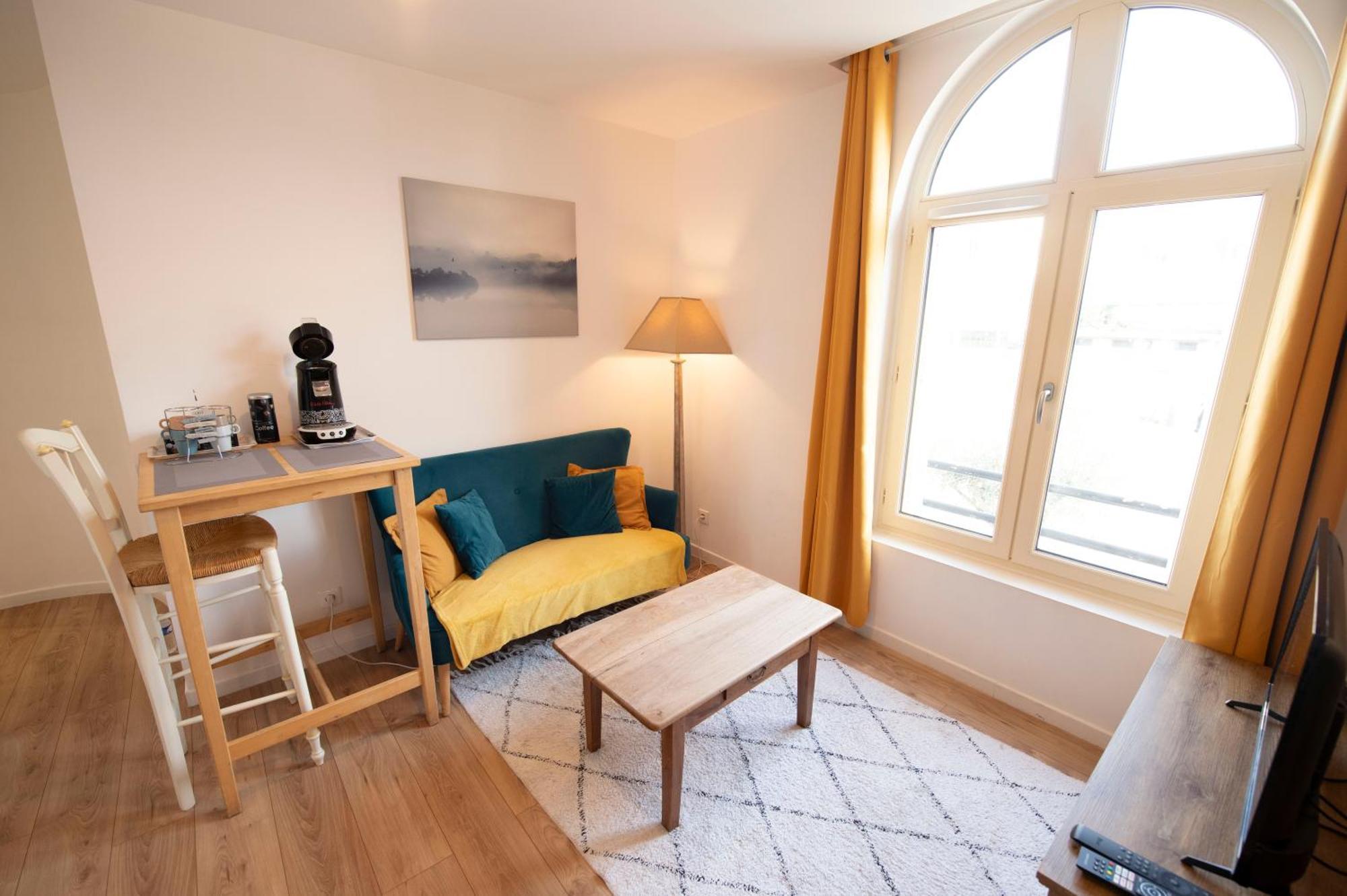Le Cosy & Boise De Pontoise Apartment Ngoại thất bức ảnh