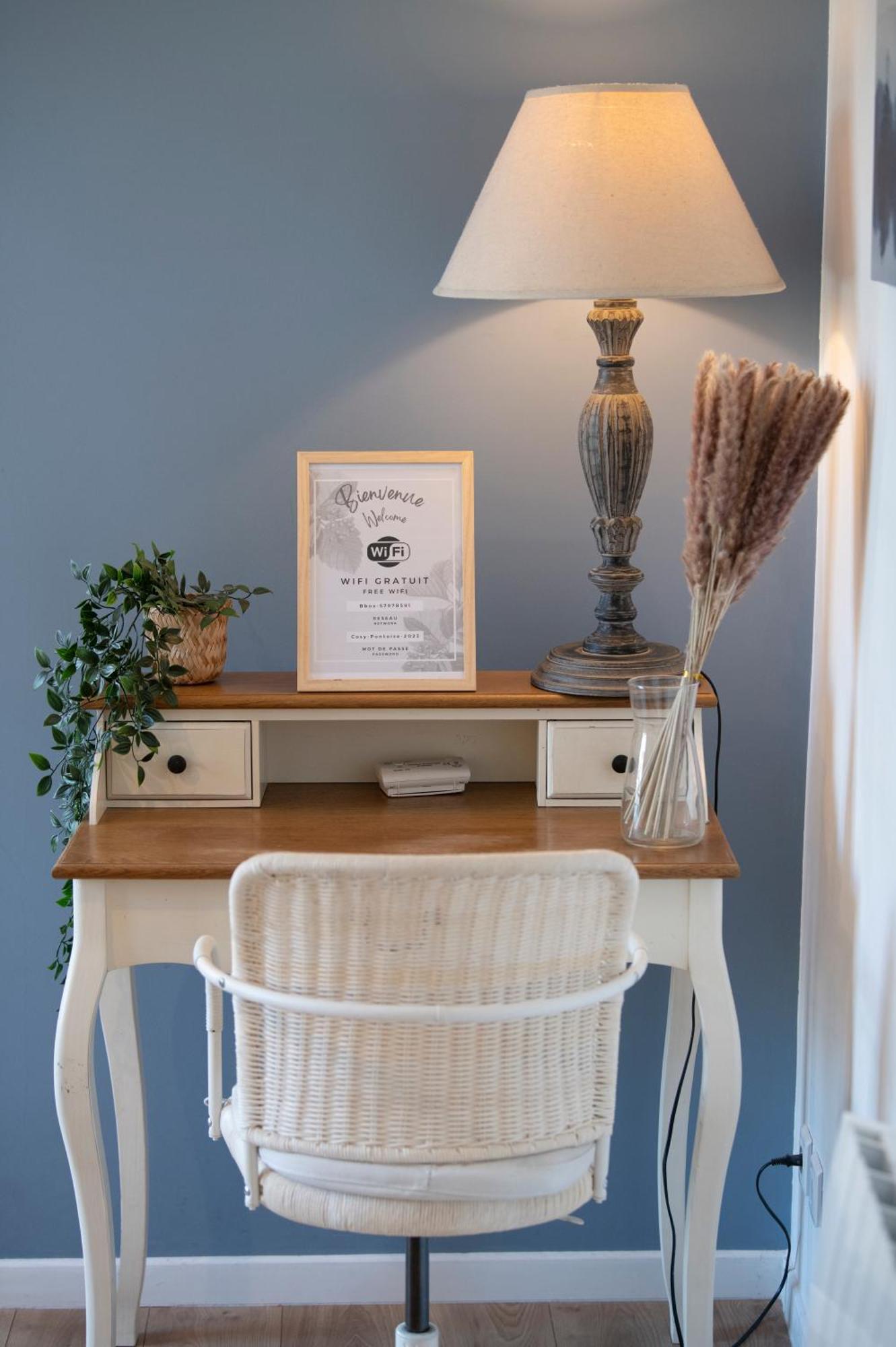 Le Cosy & Boise De Pontoise Apartment Ngoại thất bức ảnh