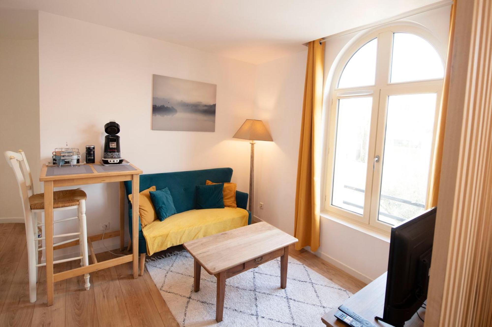 Le Cosy & Boise De Pontoise Apartment Ngoại thất bức ảnh